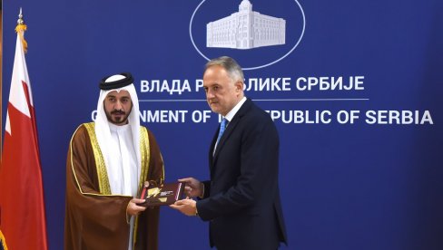 JAČANJE SARADNJE: Ministar sporta Zoran Gajić potpisao memorandum o saradnji sa Kraljevinom Bahrein JAČANJE SARADNJE: Ministar sporta Zoran Gajić potpisao memorandum o saradnji sa Kraljevinom Bahrein