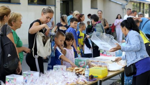 NOVOSAĐANI POLOŽILI ISPIT HUMANOSTI: RFK Novi Sad organizovao fenomenalnu akciju za pomoć Zari (FOTO)