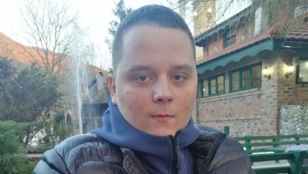 УЧЕНИКУ ИЗ НОВОГ САДА ПОТРЕБНА ЈЕ НАША ПОМОЋ: Акција „Хуманитарни понедељак“ данас на Штранду за Стефана Калабу УЧЕНИКУ ИЗ НОВОГ САДА ПОТРЕБНА ЈЕ НАША ПОМОЋ: Акција „Хуманитарни понедељак“ данас на Штранду за Стефана Калабу