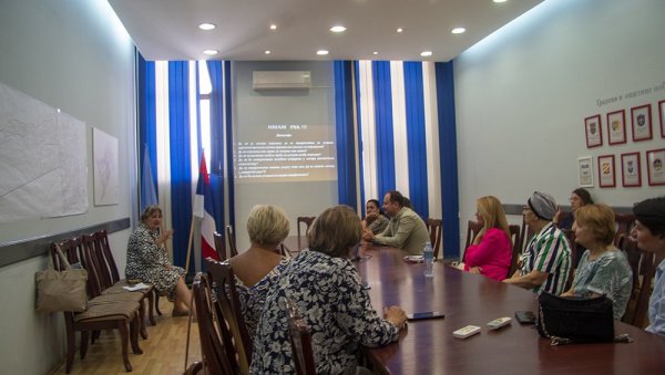 У ТРЕБИЊУ ОДРЖАНО ПРЕДАВАЊЕ ЗА ОНКОЛОШКЕ ПАЦИЈЕНТЕ Подршка породице за боље лечење У ТРЕБИЊУ ОДРЖАНО ПРЕДАВАЊЕ ЗА ОНКОЛОШКЕ ПАЦИЈЕНТЕ Подршка породице за боље лечење