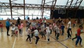 DEČJE IGRE BEZ GRANICA NA VRAČARU: Manifestacija za mališane od šest do osam godina DEČJE IGRE BEZ GRANICA NA VRAČARU: Manifestacija za mališane od šest do osam godina