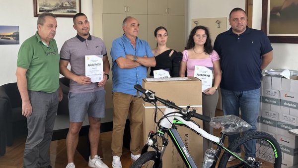 НАЈЛЕПША ПРОЛЕЋНА ФОТОГРАФИЈА НОВОГ САДА: Уручене награде победницима фото-конкурса НАЈЛЕПША ПРОЛЕЋНА ФОТОГРАФИЈА НОВОГ САДА: Уручене награде победницима фото-конкурса