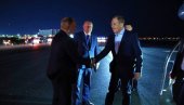 LAVROV STIGAO U NJUJORK: Prvi put od početka sukoba u Ukrajini da će Zelenski i ruski predstavnici biti za istim stolom (VIDEO)