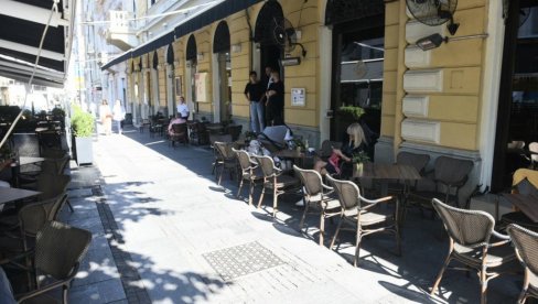 NOVI DETALJI NAPADA U KNEZ MIHAILOVOJ: Sve se munjevito odigralo, policajac u prolazu brzo reagovao NOVI DETALJI NAPADA U KNEZ MIHAILOVOJ: Sve se munjevito odigralo, policajac u prolazu brzo reagovao