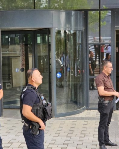 КАДИЈА ТЕ ТУЖИ, КАДИЈА ТИ СУДИ: Суд у Приштини осудио Србина из Лепосавића за наводни ратни злочин