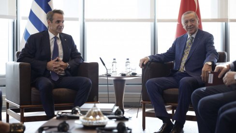 OTOPLJAVAJU ODNOSI GRČKE I TURSKE: Micotakis i Erdogan potvrdili pozitivnu atmosferu između dveju zemalja