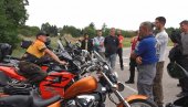 DA BUDU BEZBEDNIJI U SAOBRAĆAJU: U Subotici organizovali trening za motocikliste DA BUDU BEZBEDNIJI U SAOBRAĆAJU: U Subotici organizovali trening za motocikliste