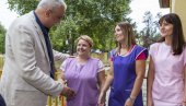 GRADONAČELNIK BAKIĆ: Lokalna samouprava brine i o najmlađim Subotičanima (FOTO) GRADONAČELNIK BAKIĆ: Lokalna samouprava brine i o najmlađim Subotičanima (FOTO)