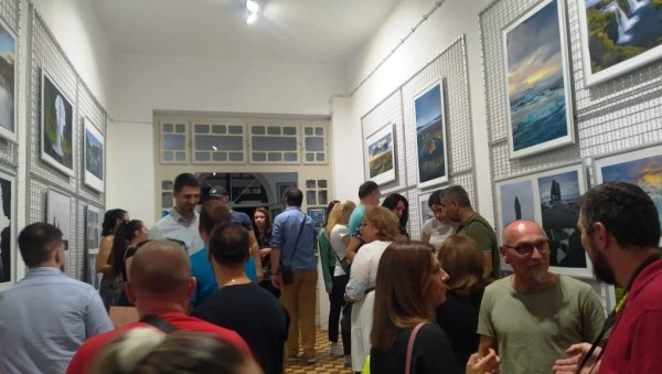 „ФЕСТИВАЛ „САРМАТЕС“ У ПАРАЋИНУ: Најављене изложбе признатих фотографа и гостовање ФК „Мегрез“ из Кине „ФЕСТИВАЛ „САРМАТЕС“ У ПАРАЋИНУ: Најављене изложбе признатих фотографа и гостовање ФК „Мегрез“ из Кине