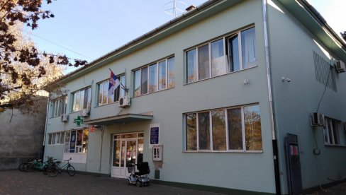 KORONA SE VRATILA: U Kikindi ponovo radi febrilna ambulanta KORONA SE VRATILA: U Kikindi ponovo radi febrilna ambulanta