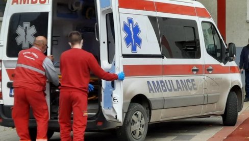 ТЕШКА НЕСРЕЋА КОД МАЛОГ ЦРНИЋА: Погинула девојка (25) - аутомобилом нагло прешла у супротну траку