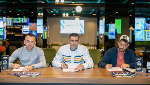 NEPROLAZNA POKER AVANTURA: MaxBet oduševljava sponzorskim ugovorima NEPROLAZNA POKER AVANTURA: MaxBet oduševljava sponzorskim ugovorima