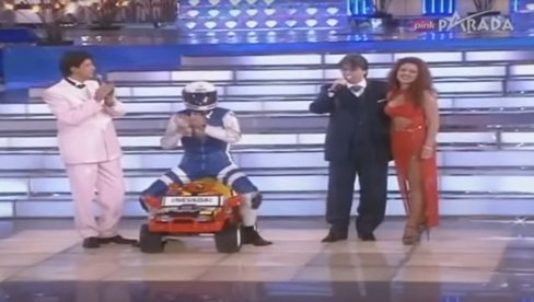 POSLE VIŠE OD 20 LETA: Vidite šta se desilo Bugarki Reni koja je sa Erom pevala Mercedes - kako izgleda danas (FOTO) POSLE VIŠE OD 20 LETA: Vidite šta se desilo Bugarki Reni koja je sa Erom pevala Mercedes - kako izgleda danas (FOTO)