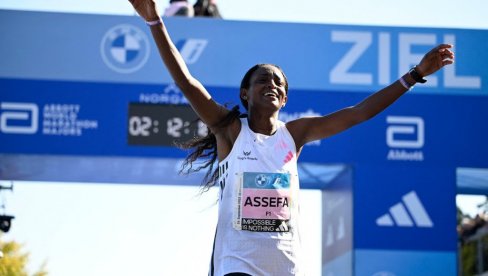 VELIKI DAN ZA ATLETIKU: Tajgist Asefa oborila svetski rekord u maratonu VELIKI DAN ZA ATLETIKU: Tajgist Asefa oborila svetski rekord u maratonu