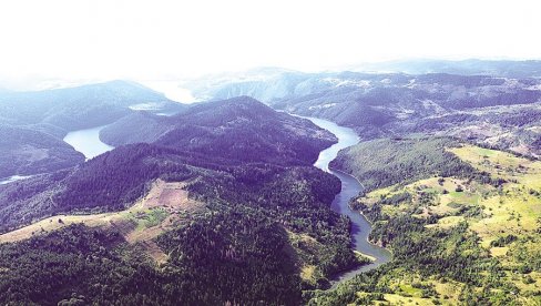 SKRIVENA LEPOTA KLISURE TISOVICE: Strm i jedva prohodan deo pritoke Zlatarskog jezera izazov za ljubitelje prirode, planinare, lovce... (FOTO) SKRIVENA LEPOTA KLISURE TISOVICE: Strm i jedva prohodan deo pritoke Zlatarskog jezera izazov za ljubitelje prirode, planinare, lovce... (FOTO)