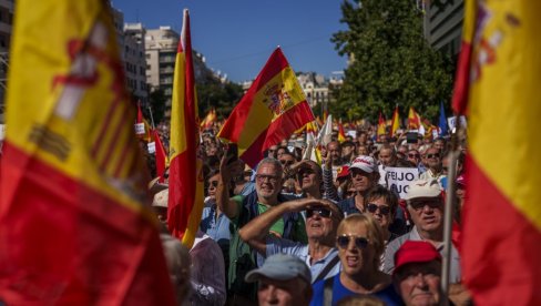 ПОЛИТИЧКИ ПОТРЕС У ШПАНИЈИ: Доњи дом парламента изгаласао амнестију за каталонске сепаратисте ПОЛИТИЧКИ ПОТРЕС У ШПАНИЈИ: Доњи дом парламента изгаласао амнестију за каталонске сепаратисте