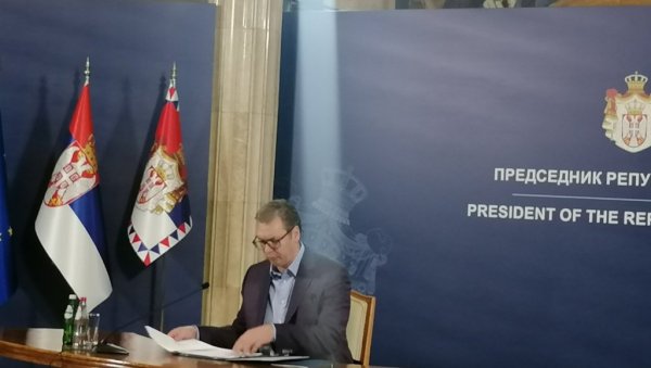 ЈЕДАН ОД НАЈТЕЖИХ ДАНА ЗА НАШУ ЗЕМЉУ Вучић о дешавањима на Космету - Требало нам је много времена да испитамо ЈЕДАН ОД НАЈТЕЖИХ ДАНА ЗА НАШУ ЗЕМЉУ Вучић о дешавањима на Космету - Требало нам је много времена да испитамо
