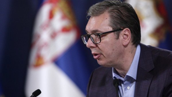 ДИЗАЛИ СУ ДРОНОВЕ ЗА СНИМКЕ, СВЕ ЈЕ БИЛО ПРИПРЕМАНО Вучић изнео доказе - За сат и 20 минита у недељу ујутру окупили 460 специјалаца ДИЗАЛИ СУ ДРОНОВЕ ЗА СНИМКЕ, СВЕ ЈЕ БИЛО ПРИПРЕМАНО Вучић изнео доказе - За сат и 20 минита у недељу ујутру окупили 460 специјалаца