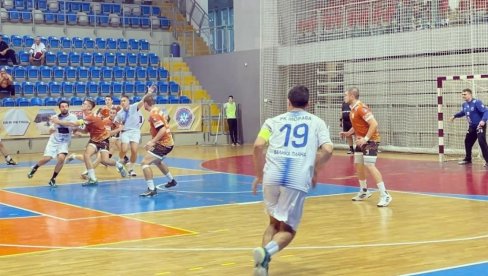 POBEDA NA PREMIJERI: Uspešan start rukometaša Metalca iz Kraljeva POBEDA NA PREMIJERI: Uspešan start rukometaša Metalca iz Kraljeva