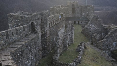 BIĆE TVRĐAVA OPET DOSTUPNA: Pripremaju se projekti za radove u podnožju srednjovekovnog Magliča (FOTO)