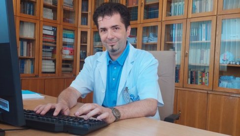 ЛЕПОТА ЖЕНСКОГ ЗГЛОБА ИМА СВОЈЕ ТЕГОБЕ Др Слободан Пантелинац: Истраживања показују да 60 одсто пацијената има симптоме у обе шаке ЛЕПОТА ЖЕНСКОГ ЗГЛОБА ИМА СВОЈЕ ТЕГОБЕ Др Слободан Пантелинац: Истраживања показују да 60 одсто пацијената има симптоме у обе шаке