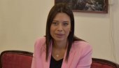 МИНИСТАРКА ВУЈОВИЋ: О паду рејтинга СНС говори човек који је Србију водио у пропаст МИНИСТАРКА ВУЈОВИЋ: О паду рејтинга СНС говори човек који је Србију водио у пропаст