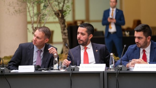 МОМИРОВИЋ: Регионална сарадња је за нас од изузетне важности МОМИРОВИЋ: Регионална сарадња је за нас од изузетне важности