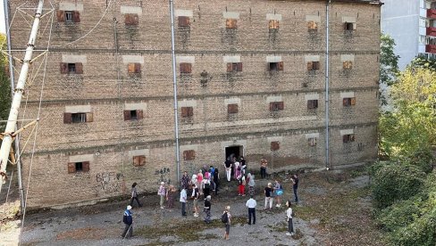 BEOGRAĐANI OBIŠLI STARI MLIN: Turisti iz prestonice posetili zanimljiv objekat u Obrenovcu BEOGRAĐANI OBIŠLI STARI MLIN: Turisti iz prestonice posetili zanimljiv objekat u Obrenovcu