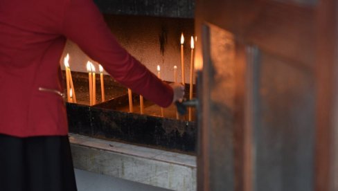 HOĆE LI DOĆI KRAJ AGONIJI PORODICA UBIJENIH SRBA? Obdukcija završena, izveštaj ne - tokom dana će konačno dobili tela svojih najmilijih HOĆE LI DOĆI KRAJ AGONIJI PORODICA UBIJENIH SRBA? Obdukcija završena, izveštaj ne - tokom dana će konačno dobili tela svojih najmilijih