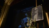 КОМЕМОРАЦИЈА ЈАГОШУ МАРКОВИЋУ: Неутешна породица нема у првом реду (ФОТО/ВИДЕО) КОМЕМОРАЦИЈА ЈАГОШУ МАРКОВИЋУ: Неутешна породица нема у првом реду (ФОТО/ВИДЕО)