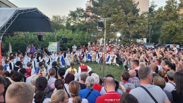 ДЕТЕЛИНАРЦИ ПОКАЗАЛИ ВЕЛИКО СРЦЕ: Сакупљено 205 хиљада динара за лечење Константина Јанковића ДЕТЕЛИНАРЦИ ПОКАЗАЛИ ВЕЛИКО СРЦЕ: Сакупљено 205 хиљада динара за лечење Константина Јанковића