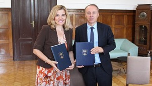 РАЗМЕНА ПРОФЕСОРА И СТУДЕНАТА: Сарадња Универзитета и Дома културе Студентски град РАЗМЕНА ПРОФЕСОРА И СТУДЕНАТА: Сарадња Универзитета и Дома културе Студентски град