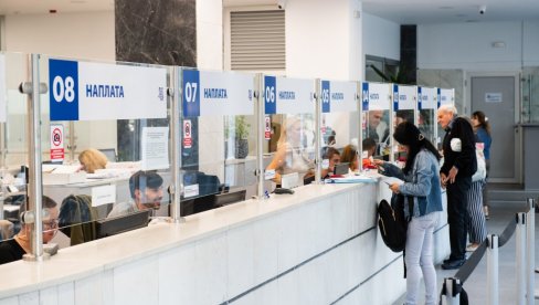 EPS POSLAO OBAVEŠTENJA NA 20.000 ADRESA: Potpisivanje ugovora neće uticati na cenu električne energije za domaćinstva i male kupce EPS POSLAO OBAVEŠTENJA NA 20.000 ADRESA: Potpisivanje ugovora neće uticati na cenu električne energije za domaćinstva i male kupce