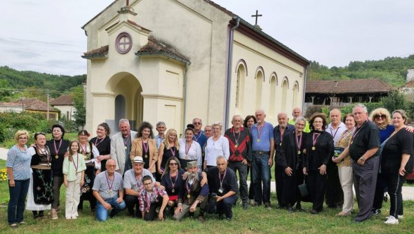 “СЕОСКА ПРАСКОЗОРЈА“: Промоција међународног Зборника најлепших песама и прича о селу (ФОТО) “СЕОСКА ПРАСКОЗОРЈА“: Промоција међународног Зборника најлепших песама и прича о селу (ФОТО)