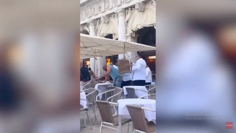 OPŠTA TUČA U ELITNOM DELU VENECIJE: Potukli se konobari i turisti, stolice letele na sve strane (VIDEO) OPŠTA TUČA U ELITNOM DELU VENECIJE: Potukli se konobari i turisti, stolice letele na sve strane (VIDEO)