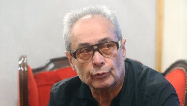 САМО У ТЕАТРУ ЉУДИ ДЕЛЕ ИСТИ ДОЖИВЉАЈ: Редитељ Валериј Фокин, уметнички директор Александринског театра САМО У ТЕАТРУ ЉУДИ ДЕЛЕ ИСТИ ДОЖИВЉАЈ: Редитељ Валериј Фокин, уметнички директор Александринског театра