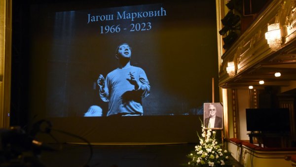 ТОРНАДО КОЈИ ЈЕ ЗА СОБОМ ОСТАВИО ЛЕПОТУ: Опроштај од редитеља Јагош Марковића (1966- 2023) ТОРНАДО КОЈИ ЈЕ ЗА СОБОМ ОСТАВИО ЛЕПОТУ: Опроштај од редитеља Јагош Марковића (1966- 2023)