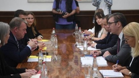 VUČIĆ SA ŠEFOM DANSKE DIPLOMATIJE: Upoznao sam Rasmusena sa, do sada, najopasnijim razvojem situacije na KiM VUČIĆ SA ŠEFOM DANSKE DIPLOMATIJE: Upoznao sam Rasmusena sa, do sada, najopasnijim razvojem situacije na KiM