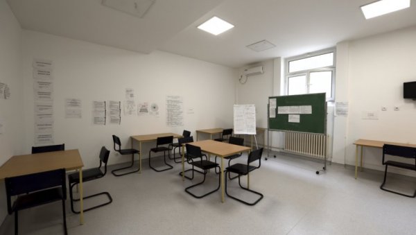 ОКРУЖНИ ЗАТВОР У БЕОГРАД: За 11 година капацитети повећани 40 одсто (ФОТО) ОКРУЖНИ ЗАТВОР У БЕОГРАД: За 11 година капацитети повећани 40 одсто (ФОТО)
