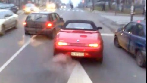 U ZATVOR ZBOG 10 MINUTA BAHATOSTI: Policija privela vozača zbog nasilniče vožnje i poslala ga po skraćenom postuku iza rešetaka