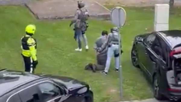 НАПАДАЧ ОСУЂИВАН ЗБОГ ЗЛОСТАВЉАЊА ЖИВОТИЊА: Узнемирујући подаци о масакру у Ротердаму (ВИДЕО) НАПАДАЧ ОСУЂИВАН ЗБОГ ЗЛОСТАВЉАЊА ЖИВОТИЊА: Узнемирујући подаци о масакру у Ротердаму (ВИДЕО)