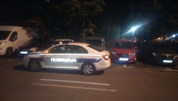 ИМА ВИШЕСТРУКЕ ПОВРЕДЕ РУКЕ И НОГЕ: Познато стање младића повређеног у тучи у Новом Саду ИМА ВИШЕСТРУКЕ ПОВРЕДЕ РУКЕ И НОГЕ: Познато стање младића повређеног у тучи у Новом Саду