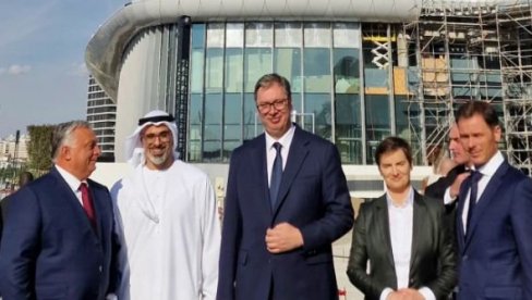 OSTVARENJE NAŠEG SMELOG SNA I VIZIJE: Vučić sa Orbanom i Bin Zajedom el Nahjanom obišao Kulu Beograd (FOTO) OSTVARENJE NAŠEG SMELOG SNA I VIZIJE: Vučić sa Orbanom i Bin Zajedom el Nahjanom obišao Kulu Beograd (FOTO)