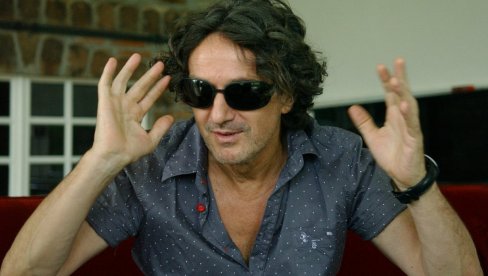 BREGINA VANBRAČNA KĆI: Iz veze sa plesačicom u striptiz baru BREGINA VANBRAČNA KĆI: Iz veze sa plesačicom u striptiz baru