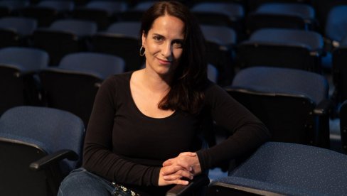 MARIJA RADOVANOV NAJBOLJA GLUMICA: Na festivalu u Bugarskoj nagrada članici ansambla Pozorišta mladih MARIJA RADOVANOV NAJBOLJA GLUMICA: Na festivalu u Bugarskoj nagrada članici ansambla Pozorišta mladih