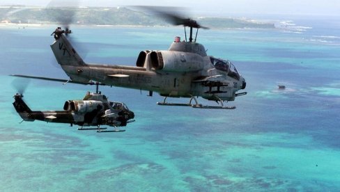 SRUŠILA SE DVA JAPANSKA VOJNA HELIKOPTERA U PACIFIKU: Nestali sa radara tokom vežbi, prevozili osmoro ljudi SRUŠILA SE DVA JAPANSKA VOJNA HELIKOPTERA U PACIFIKU: Nestali sa radara tokom vežbi, prevozili osmoro ljudi