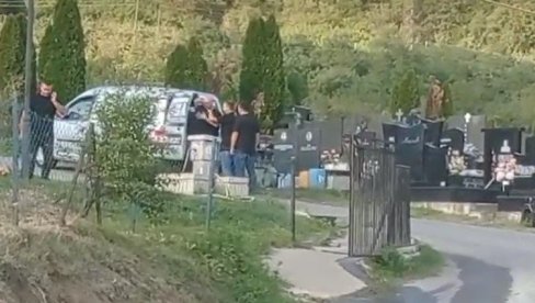 JAUCI SE PROLAMAJU RUDAROM: Potresne scene na severu KiM, tela ubijenih Srba dopremljena u užasnom stanju (FOTO/VIDEO) JAUCI SE PROLAMAJU RUDAROM: Potresne scene na severu KiM, tela ubijenih Srba dopremljena u užasnom stanju (FOTO/VIDEO)