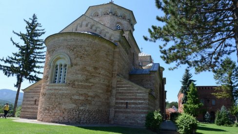 VELIKA ŽIČA ZA NAJMLAĐU PUBLIKU: Projekcija animiranog filma u Kraljevačkom pozorištu VELIKA ŽIČA ZA NAJMLAĐU PUBLIKU: Projekcija animiranog filma u Kraljevačkom pozorištu