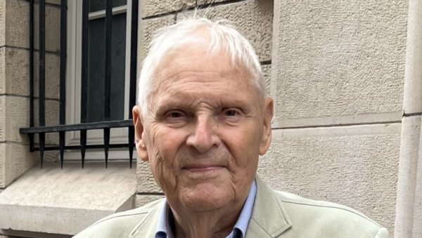 НА МОСКВУ БИ САМО ПЕКИНГ МОГАО ДА УТИЧЕ: Предлог француског адмирала Анрија Лакаја како да се заустави сукоб у Украјини НА МОСКВУ БИ САМО ПЕКИНГ МОГАО ДА УТИЧЕ: Предлог француског адмирала Анрија Лакаја како да се заустави сукоб у Украјини