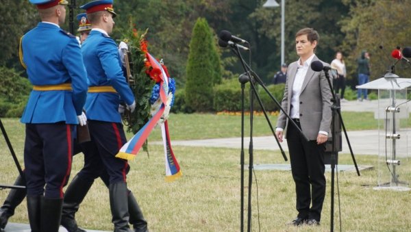 БРНАБИЋ У СПОМЕН-КОМПЛЕКСУ ЈАЈИНЦИ: Србија не заборавља своје жртве, трајно опредељена за мир (ВИДЕО) БРНАБИЋ У СПОМЕН-КОМПЛЕКСУ ЈАЈИНЦИ: Србија не заборавља своје жртве, трајно опредељена за мир (ВИДЕО)